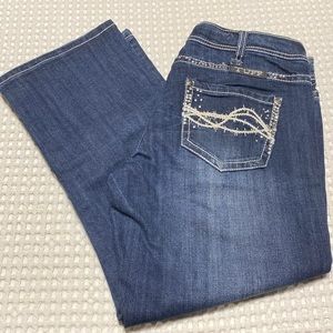 Cowgirl Tuff Denim Capri Women Size 27 Five Pocket Bling Medium Wash